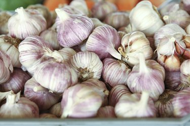 Can Eating Garlic Make Your Skin Smell? | Livestrong