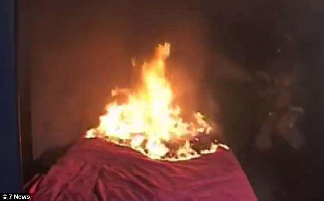 Video Shows How Quickly Wheat Bags Catch Fire Under A Duvet | Daily Mail  Online