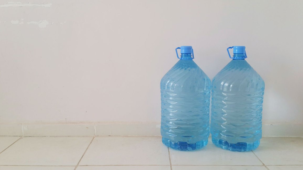 Drinking A Gallon Of Water Per Day: Good Or Bad?