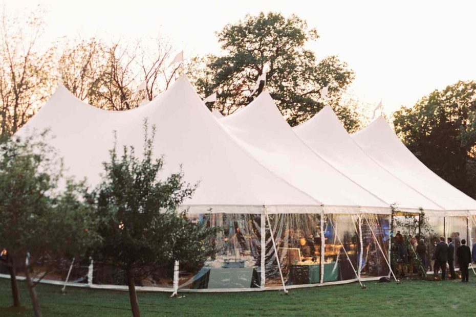 10 Tips For Planning A Tented Wedding